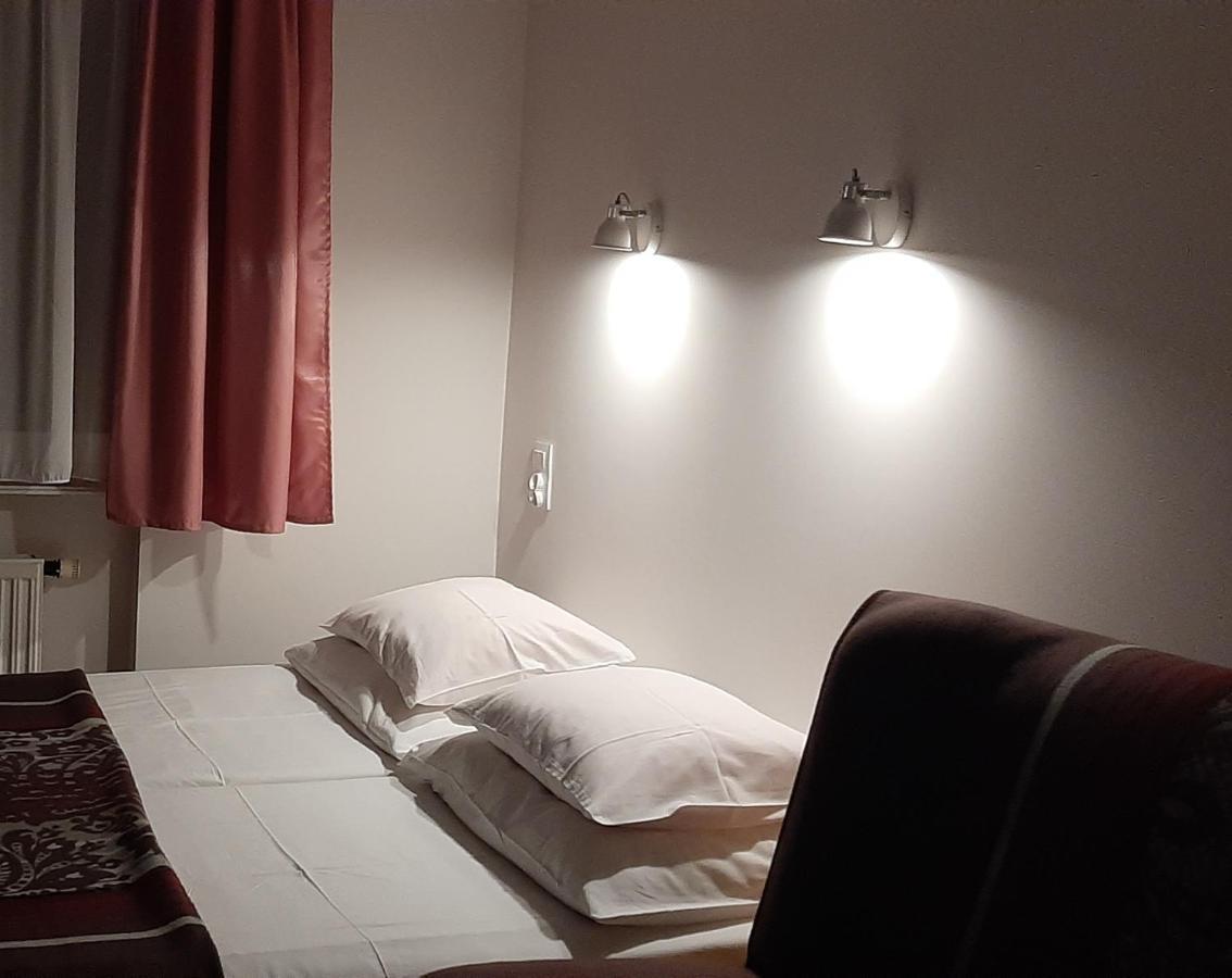 Bartek Dom Goscinny Ujście-Darłowskie Exterior foto